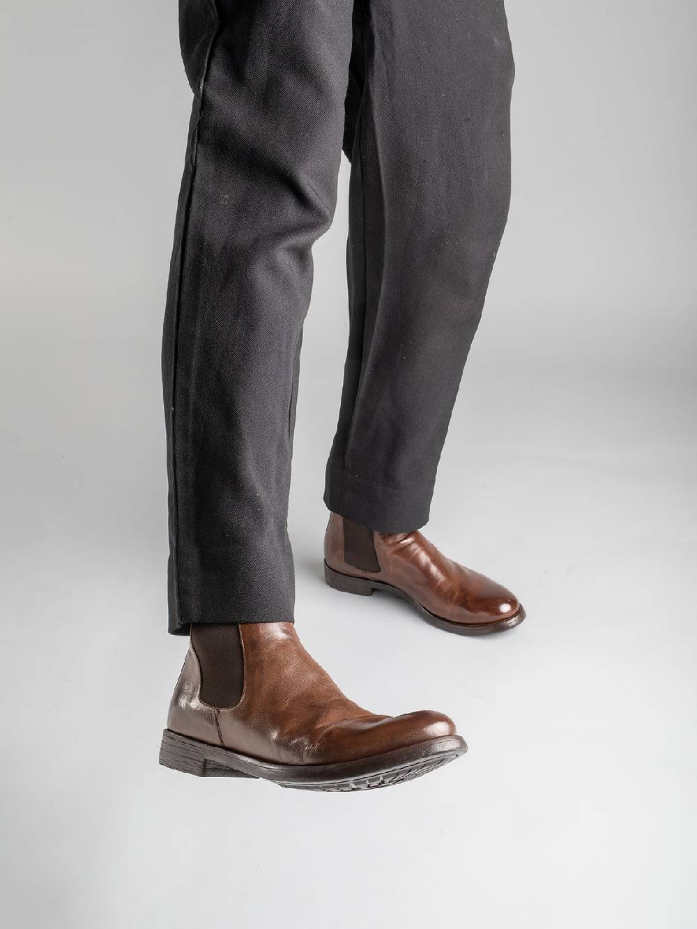 Officine Creative HIVE 007 Stivaletti Chelsea in Pelle Nera Fino al 65% di sconto
