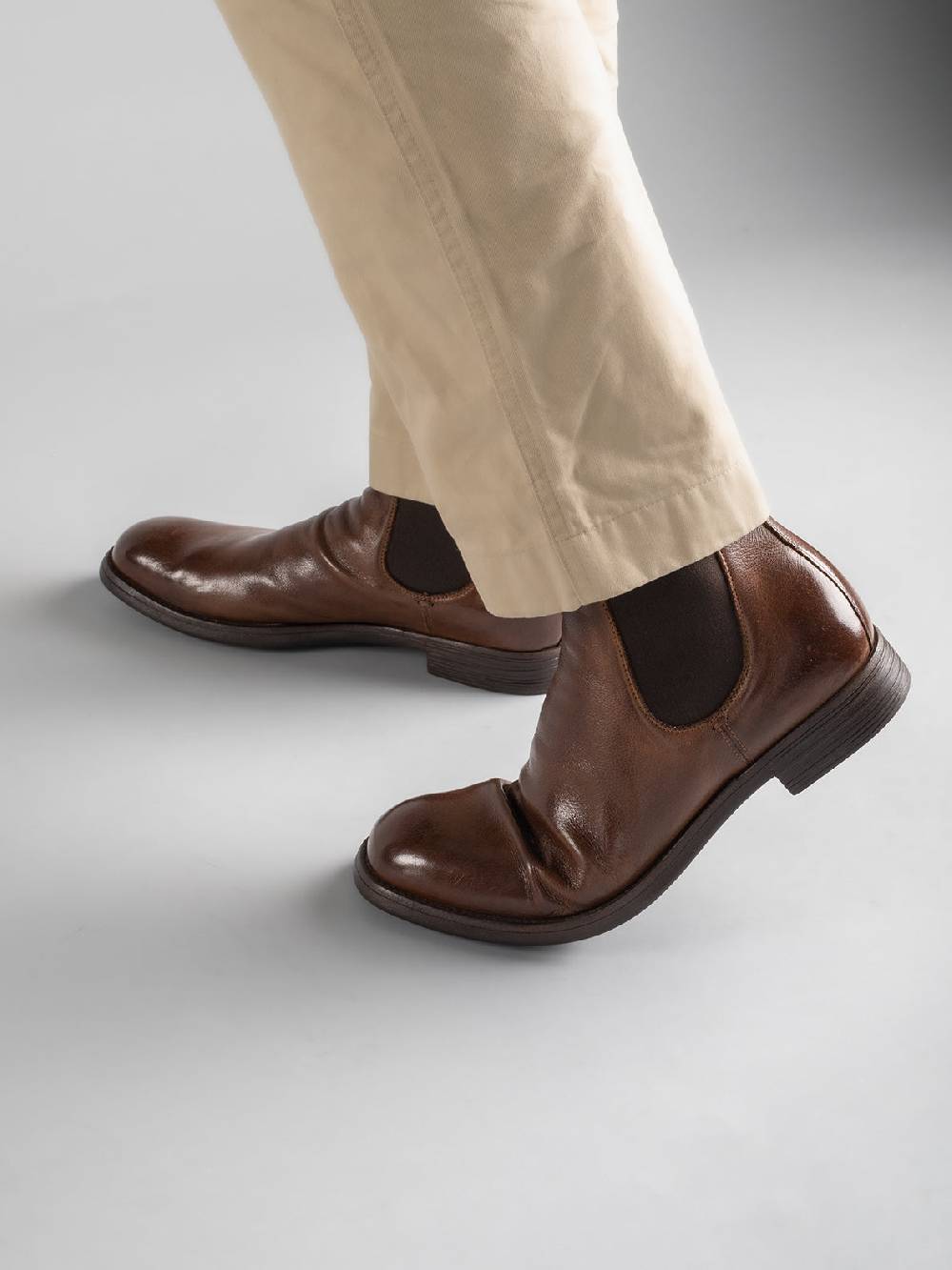 Officine Creative CHRONICLE 002 Stivaletti Chelsea in Pelle Marrone In Linea