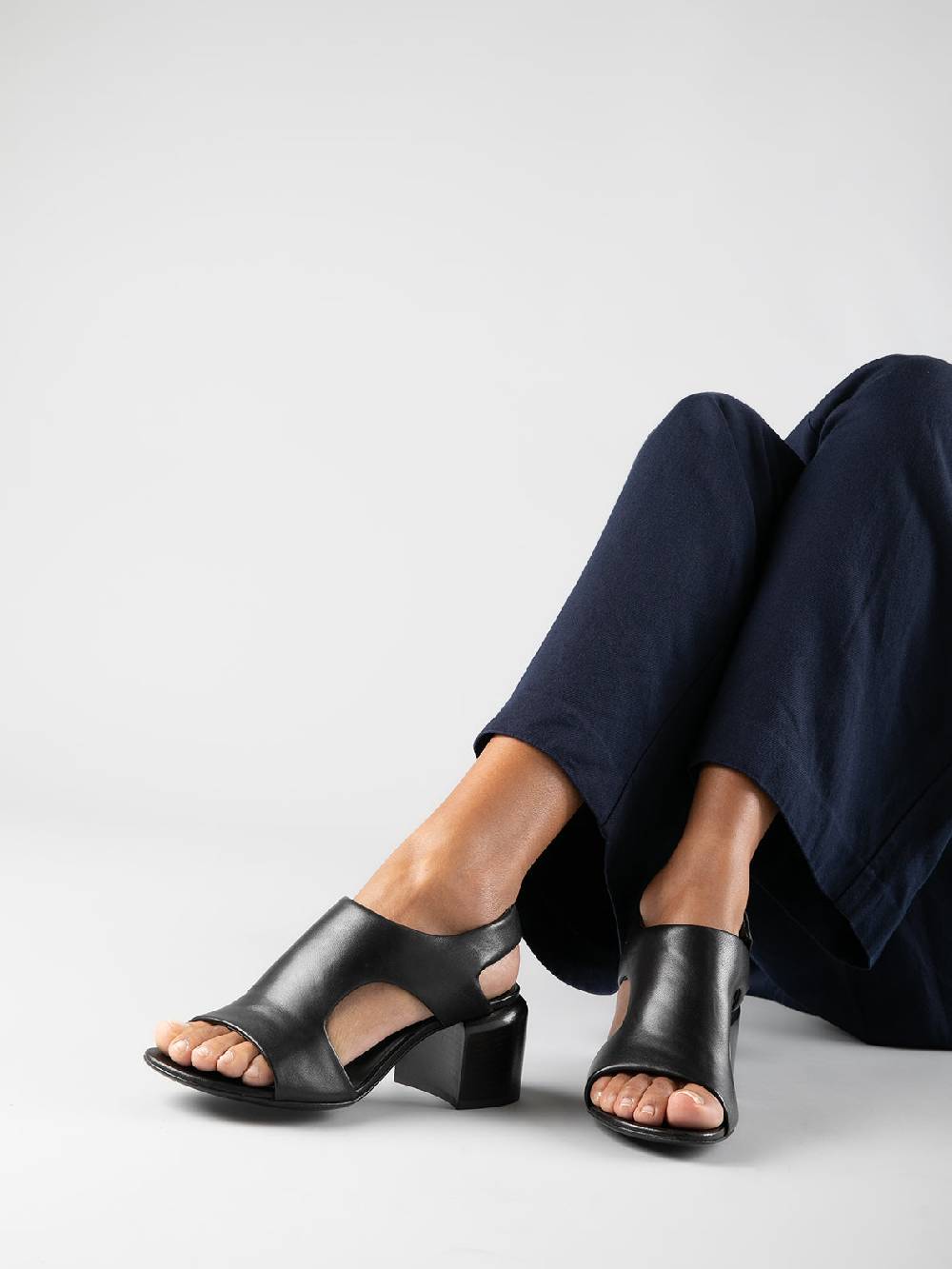 Officine Creative ETHEL 013 Sandali in Pelle Nera Offerta temporanea