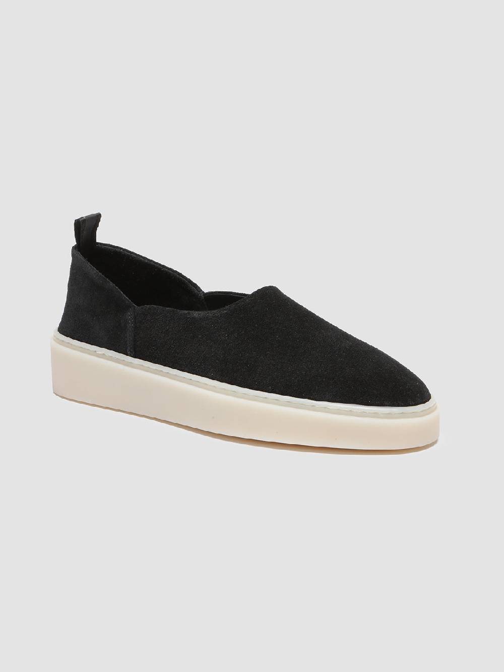 Officine Creative MUSKRAT 101 Sneaker in Pelle Scamosciata Nera Comprane uno, ottenene uno gratis