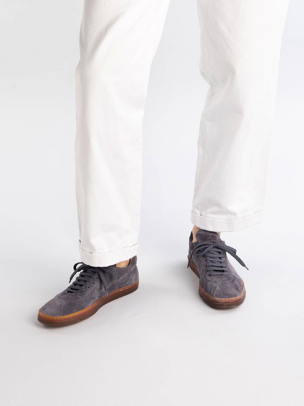 Officine Creative KARMA 015 Sneakers Basse in Pelle Scamosciata Tortora Comprare a buon mercato