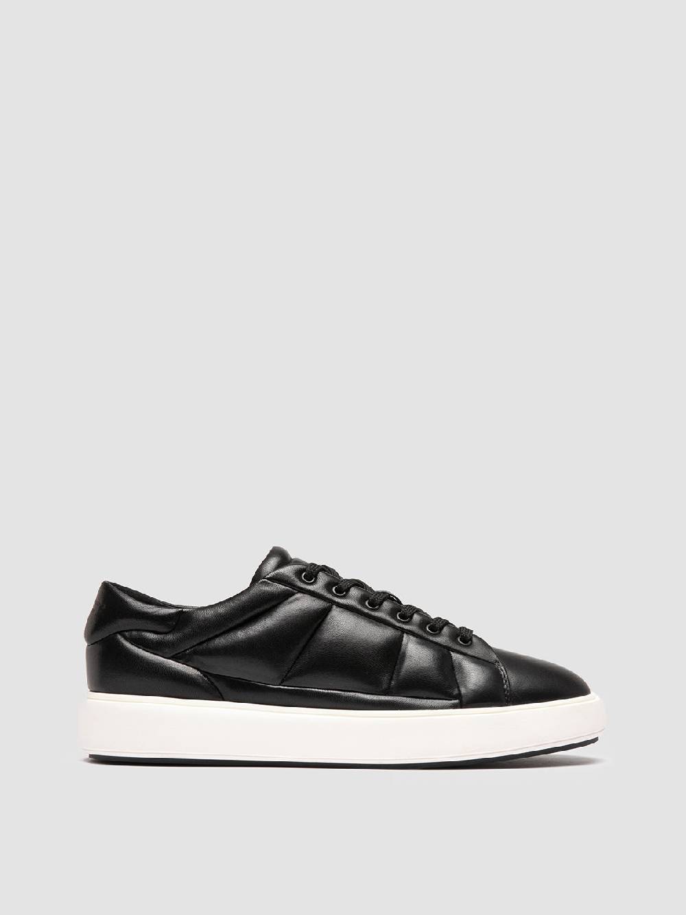 Officine Creative LEISURE 001 Sneaker Basse in Pelle Nera Shopping online