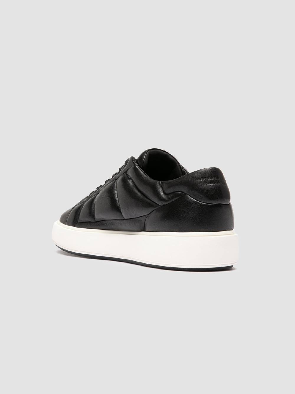Officine Creative LEISURE 001 Sneaker Basse in Pelle Nera Shopping online