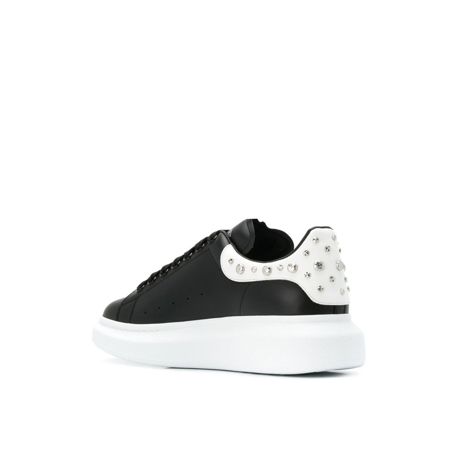 ALEXANDER MCQUEEN  Sneakers Alexander McQueen Nere in Pelle Borchiata Offerte giornaliere