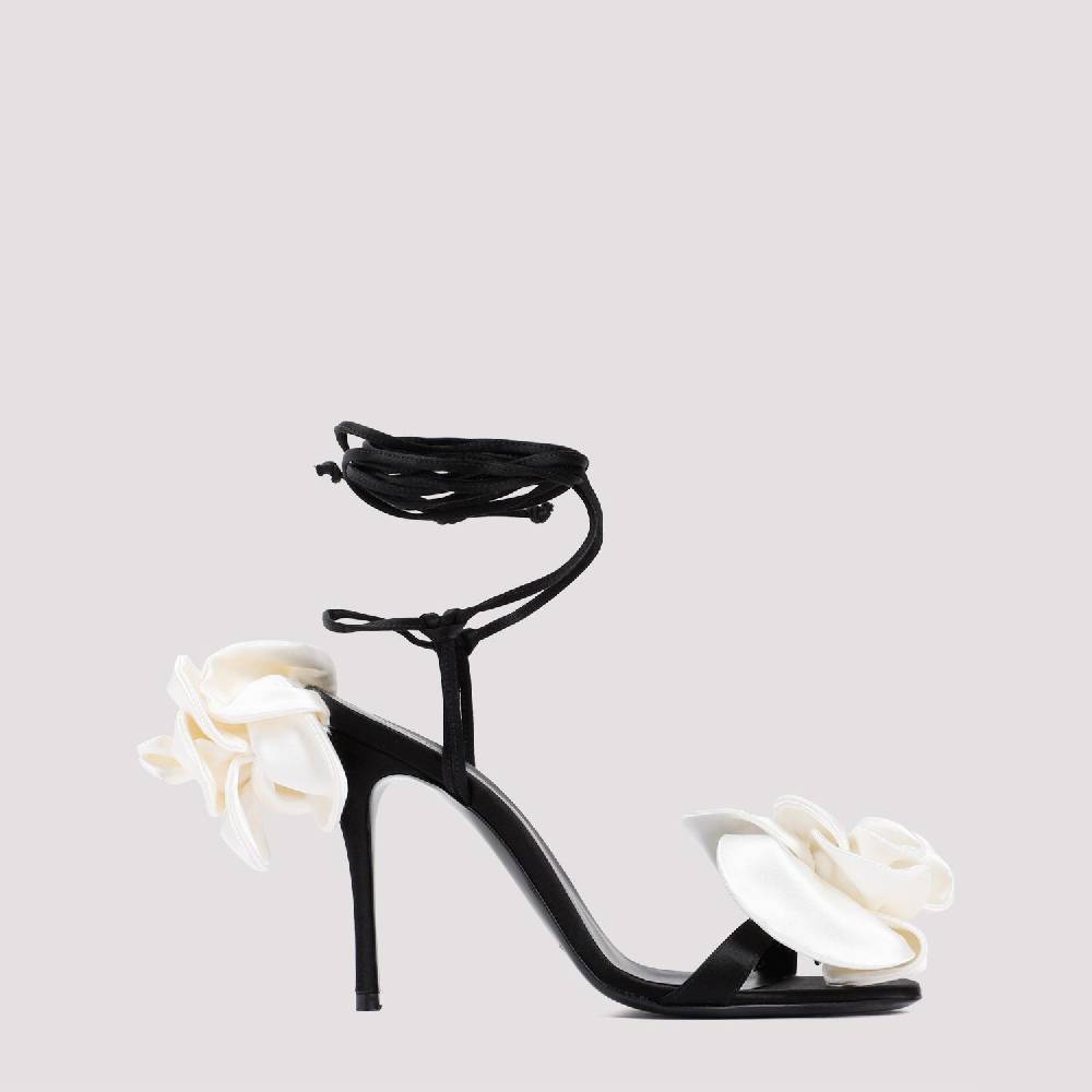 MAGDA BUTRYM  Sandali Stiletto Magda Butrym in Raso Nero con Applicazioni Floreali In Linea