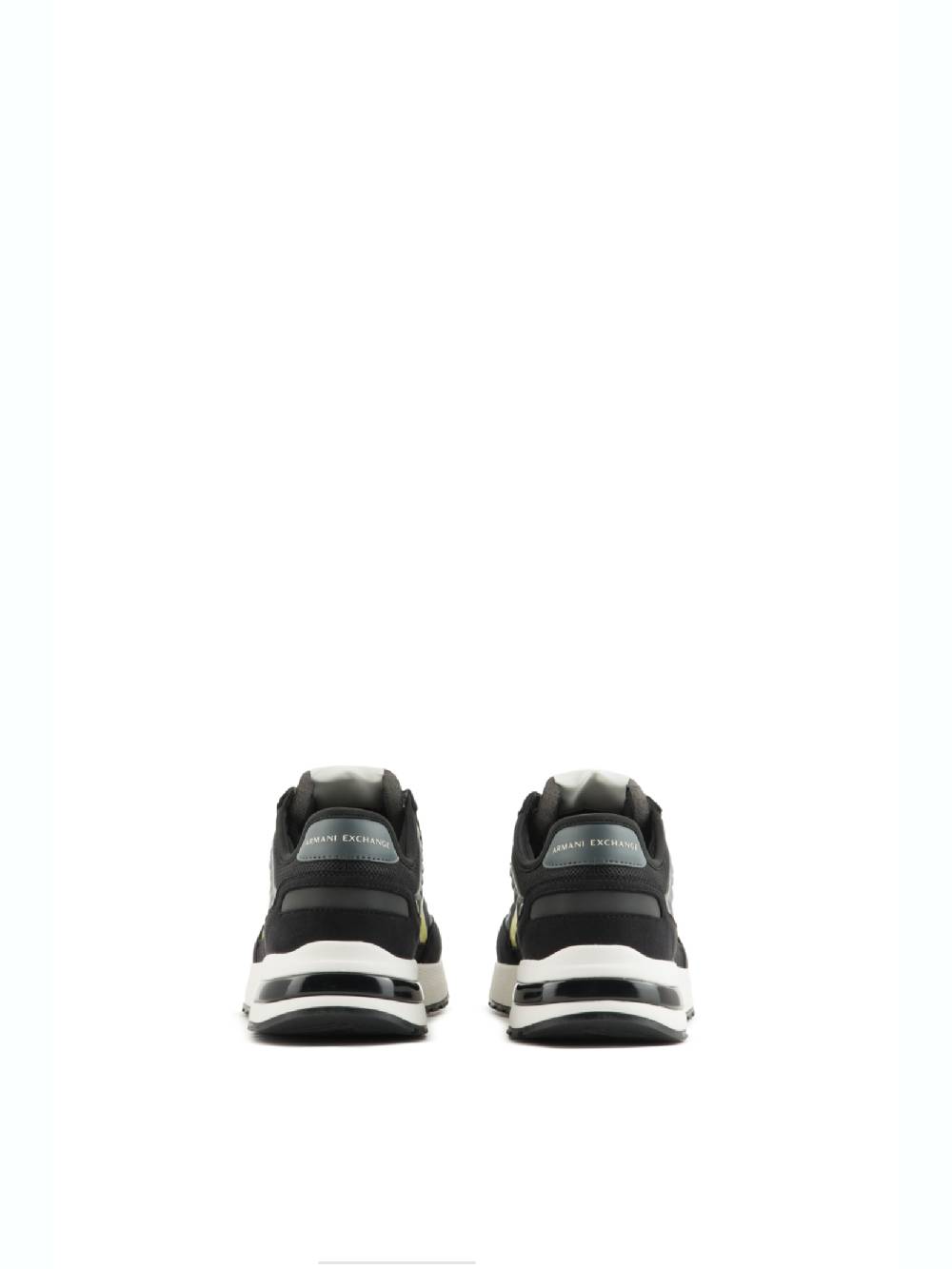 ARMANI EXCHANGE  Sneakers Uomo Armani Exchange Nero con Inserti in Camoscio Saldi