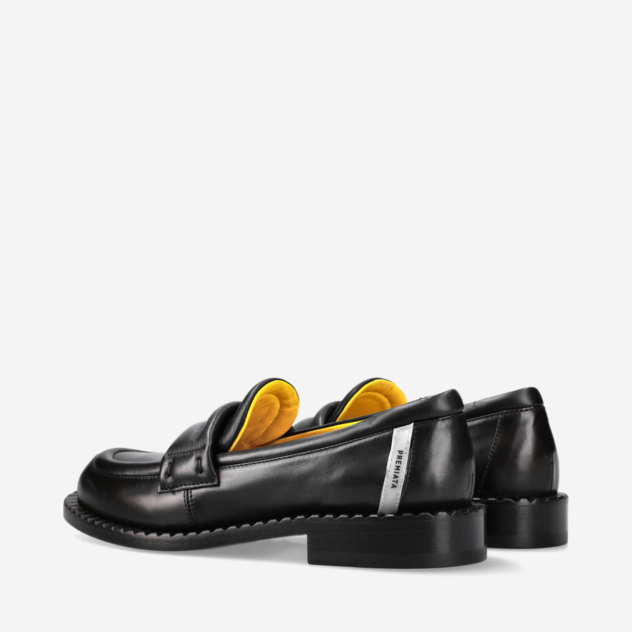 Premiata Mocassini Deb M6667B in nappa Moda