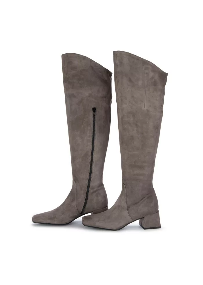 MA+DE 94 | STIVALI ALTI CAMOSCIO TAUPE Fino Al -60%