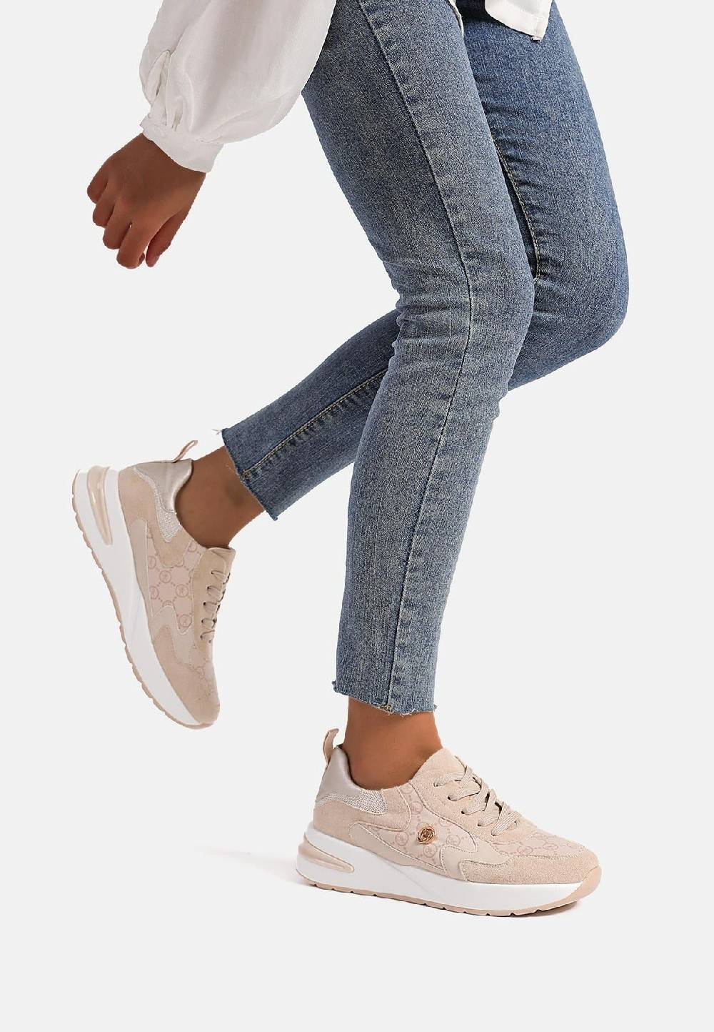 Queen Helena Sneakers X30-4