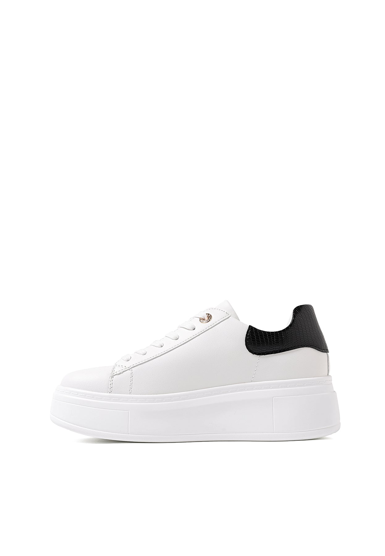 Queen Helena Sneakers X30-15 Esporta salva