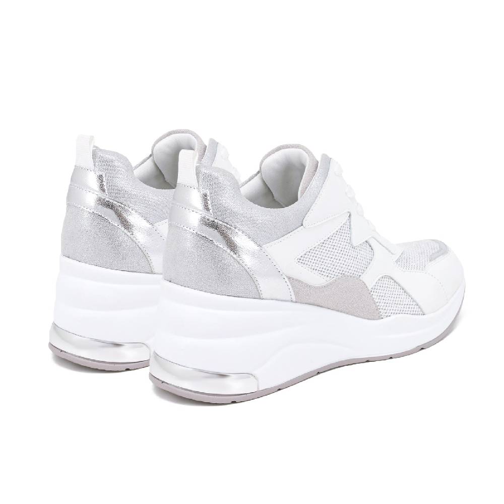 Queen Helena Sneakers – X26-34 In Linea