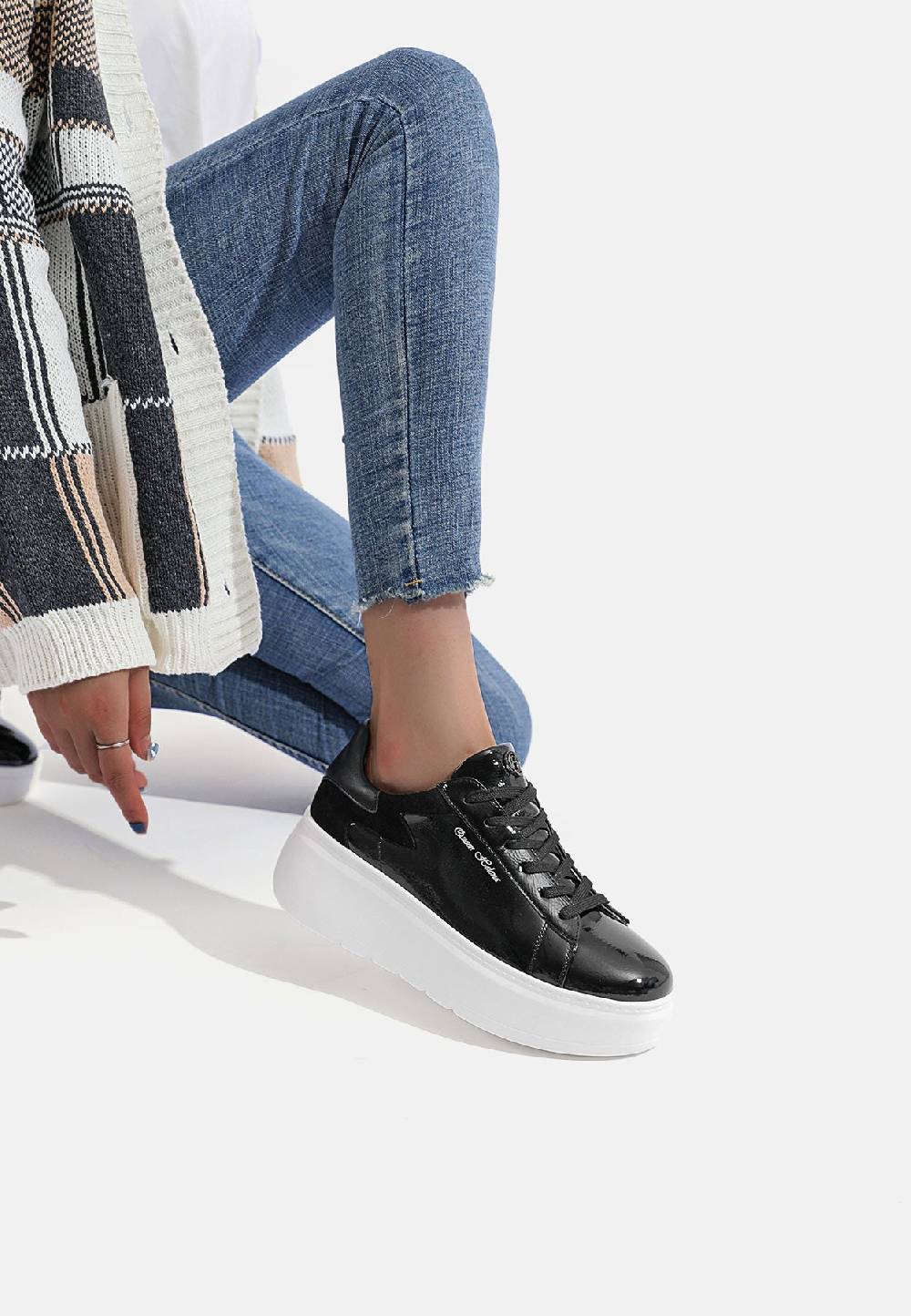 Queen Helena Sneakers - X29-10 Offerte esclusive