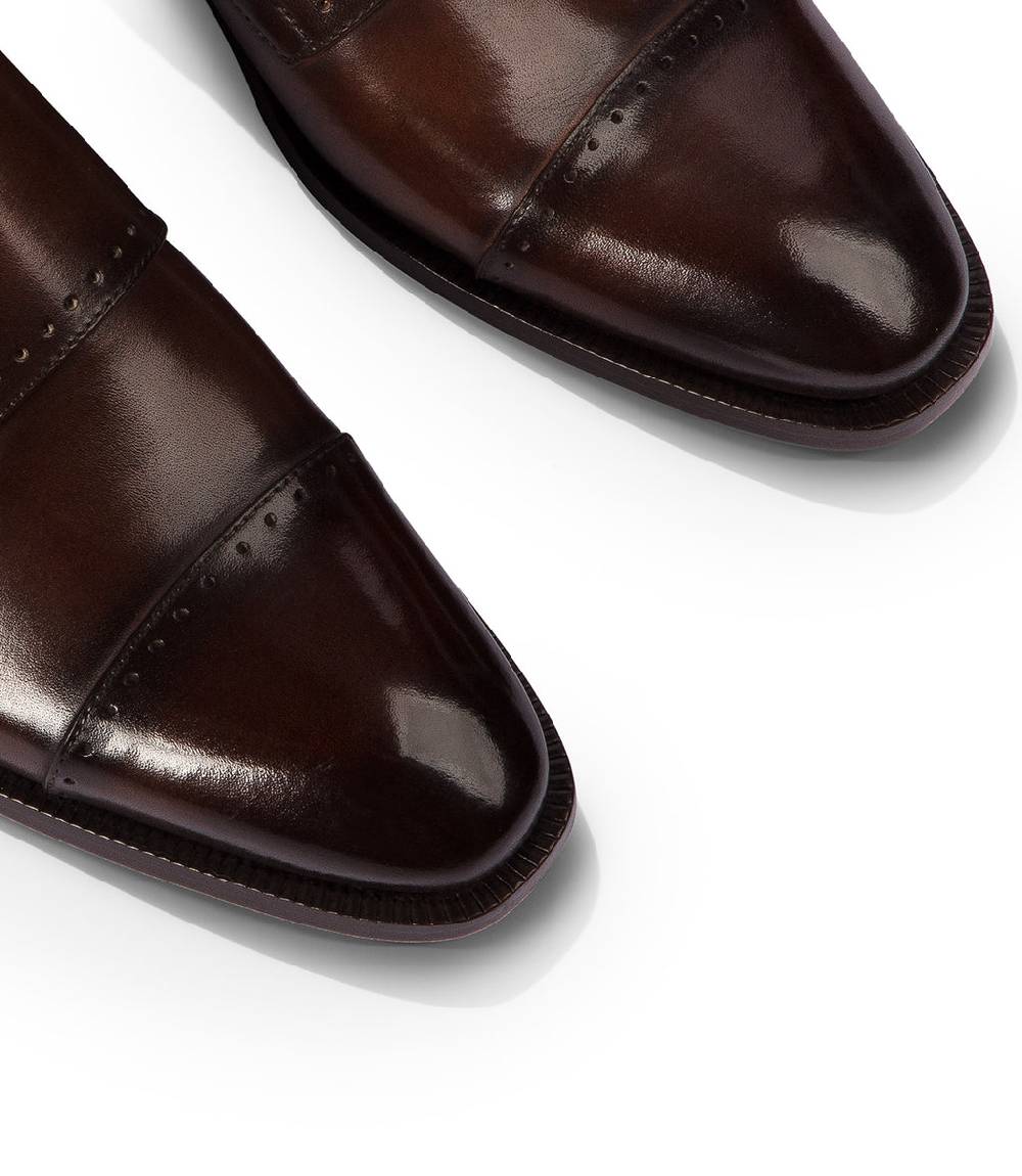 Loriblu Monk strap in pelle marrone brogue Black Friday Prezzi
