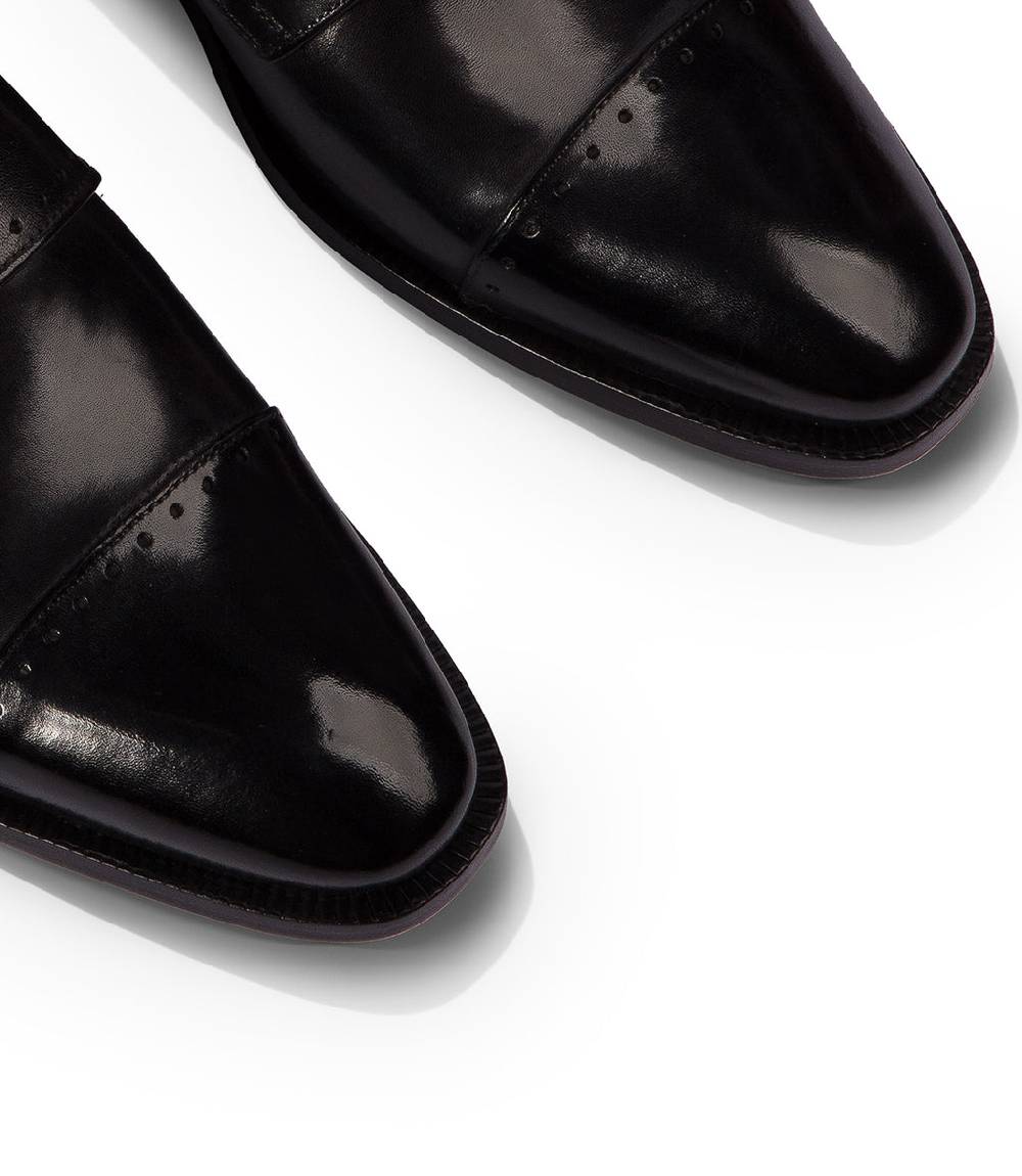 Loriblu Monk strap in pelle nera brogue In vendita