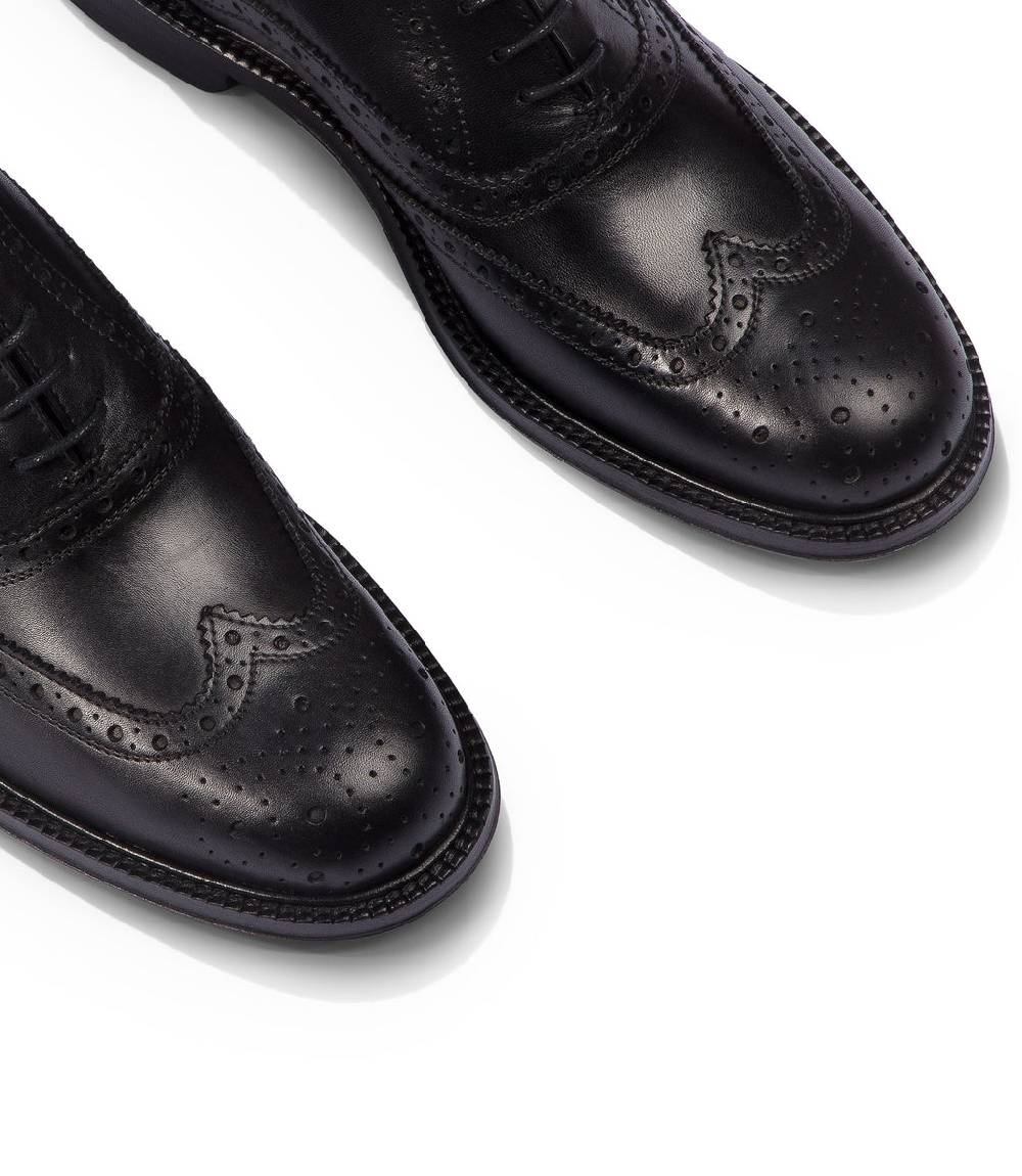 Loriblu Oxford brogue in pelle nera Promozione