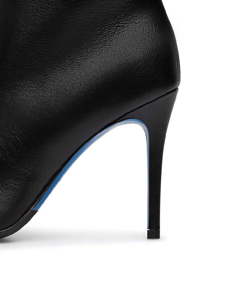 Loriblu Stivaletti in nappa nera Offerte