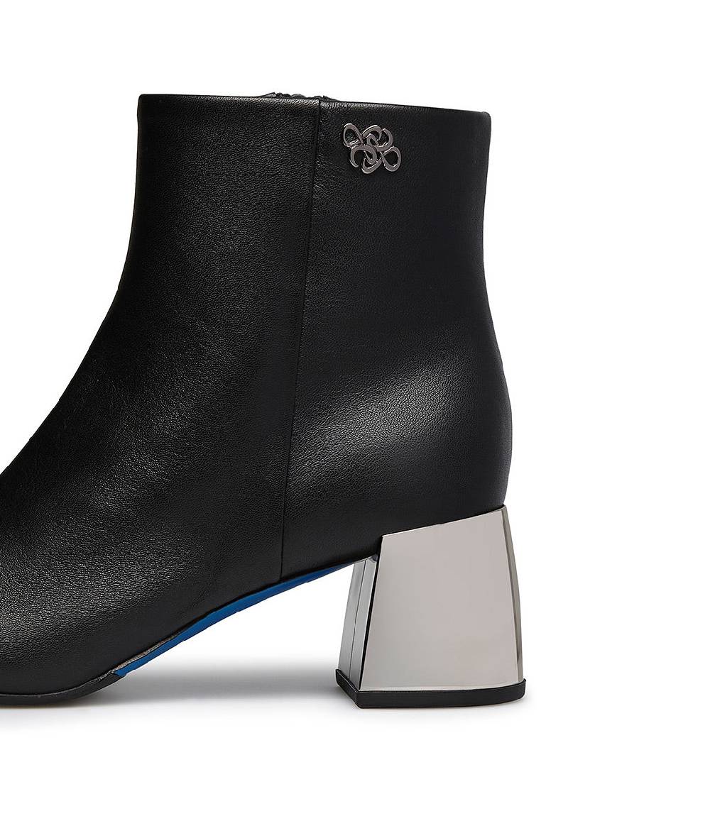 Loriblu Stivaletto in nappa nera con tacco metal argento Ultimo giorno