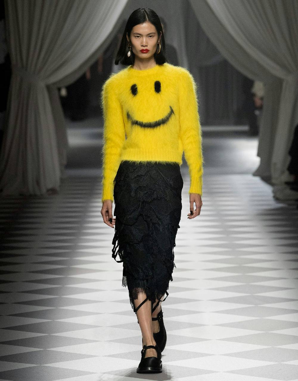 Love Moschino Pullover in mohair garzato Smiley Negozio