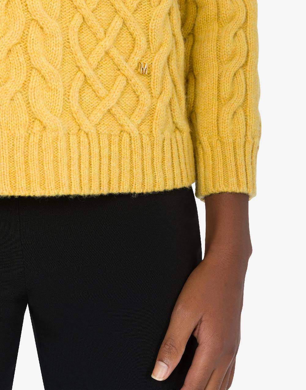 Love Moschino Pullover in shetland Golden M Fino Al -60%
