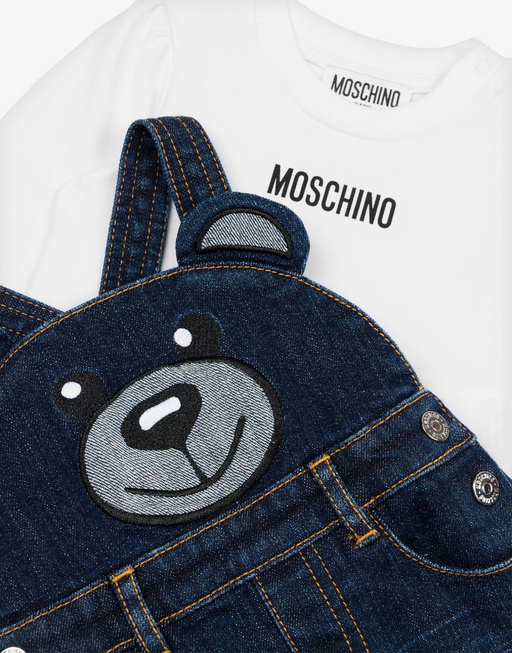 Love Moschino Completo t-shirt e gonna salopette Moschino Teddy Bear Nuovo