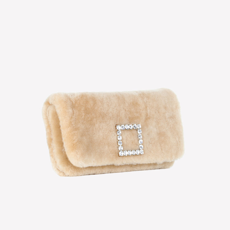 Roberto Festa BORSA CLUTCH IN MONTONE EFFETTO VISONE MIELE CON FIBBIA QUADRA COLOR GOLD CON CRISTALLI CAPRILUX Qualità