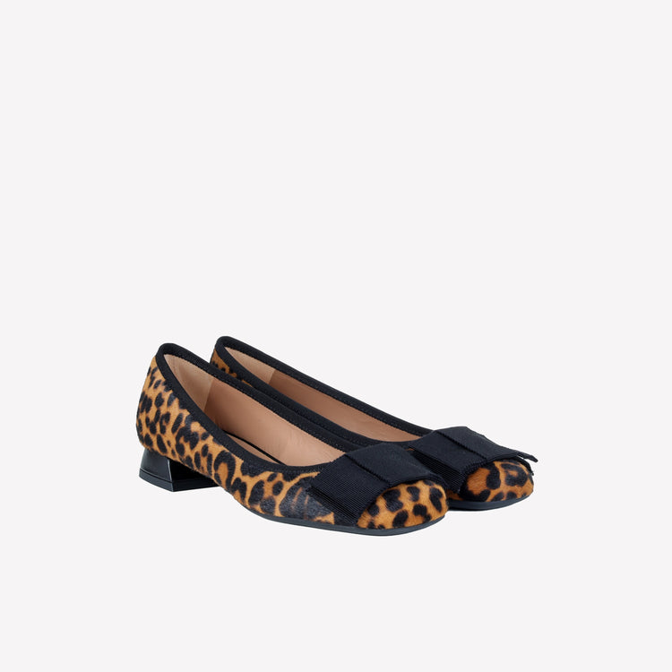 Roberto Festa DECOLLETE’ IN PELLE DI VITELLO STAMPA LEOPARDATA CON FIOCCO GROS GRAIN NERO SISKO Promozione