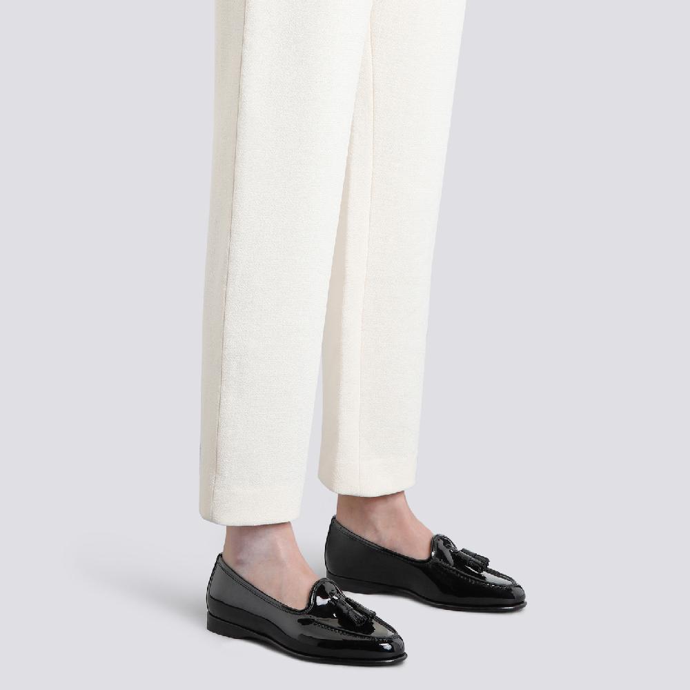 Santoni Mocassino Andrea con nappe da donna in vernice nera Saldi Di Fabbrica
