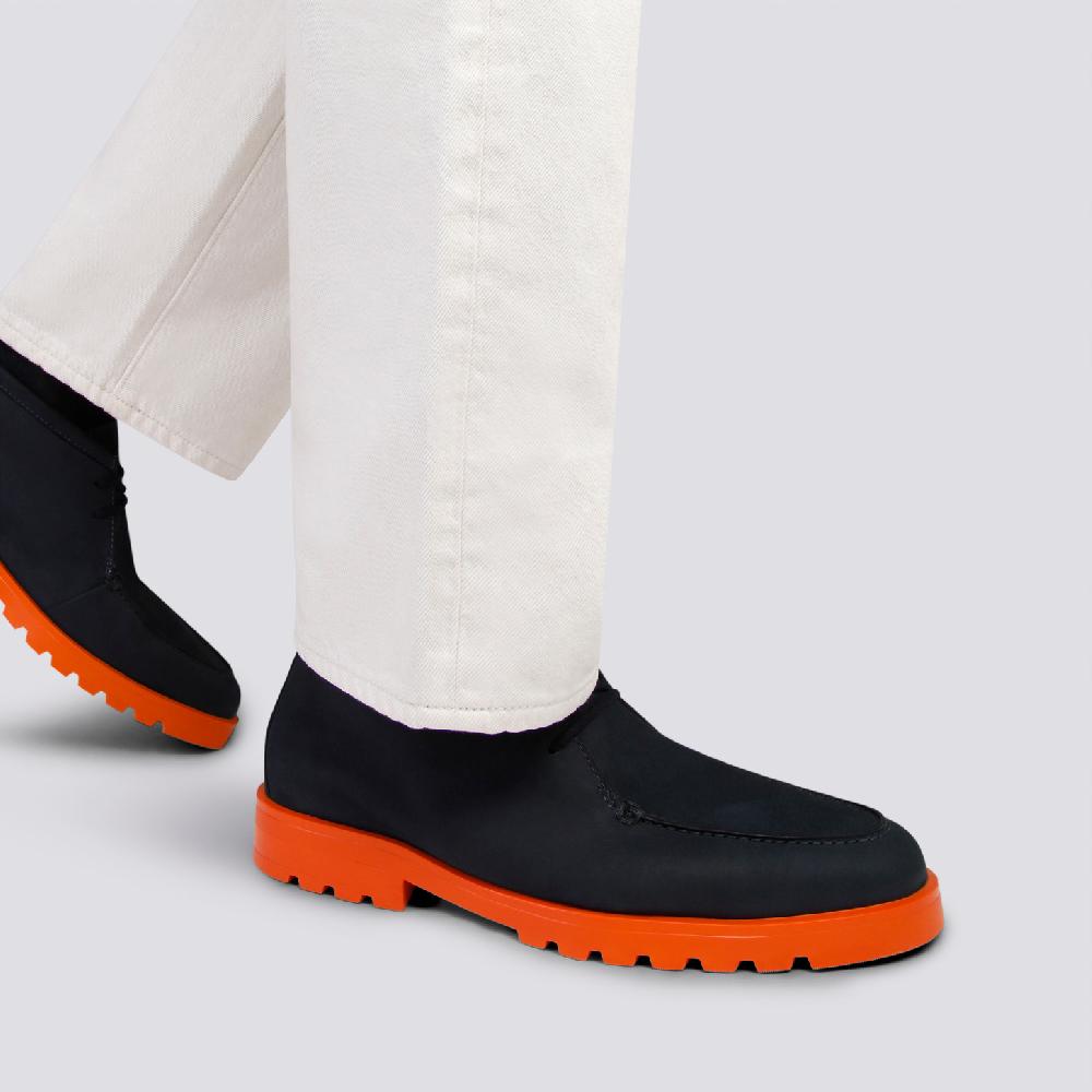 Santoni Stivaletto desert da uomo in nabuk blu e arancione 2025