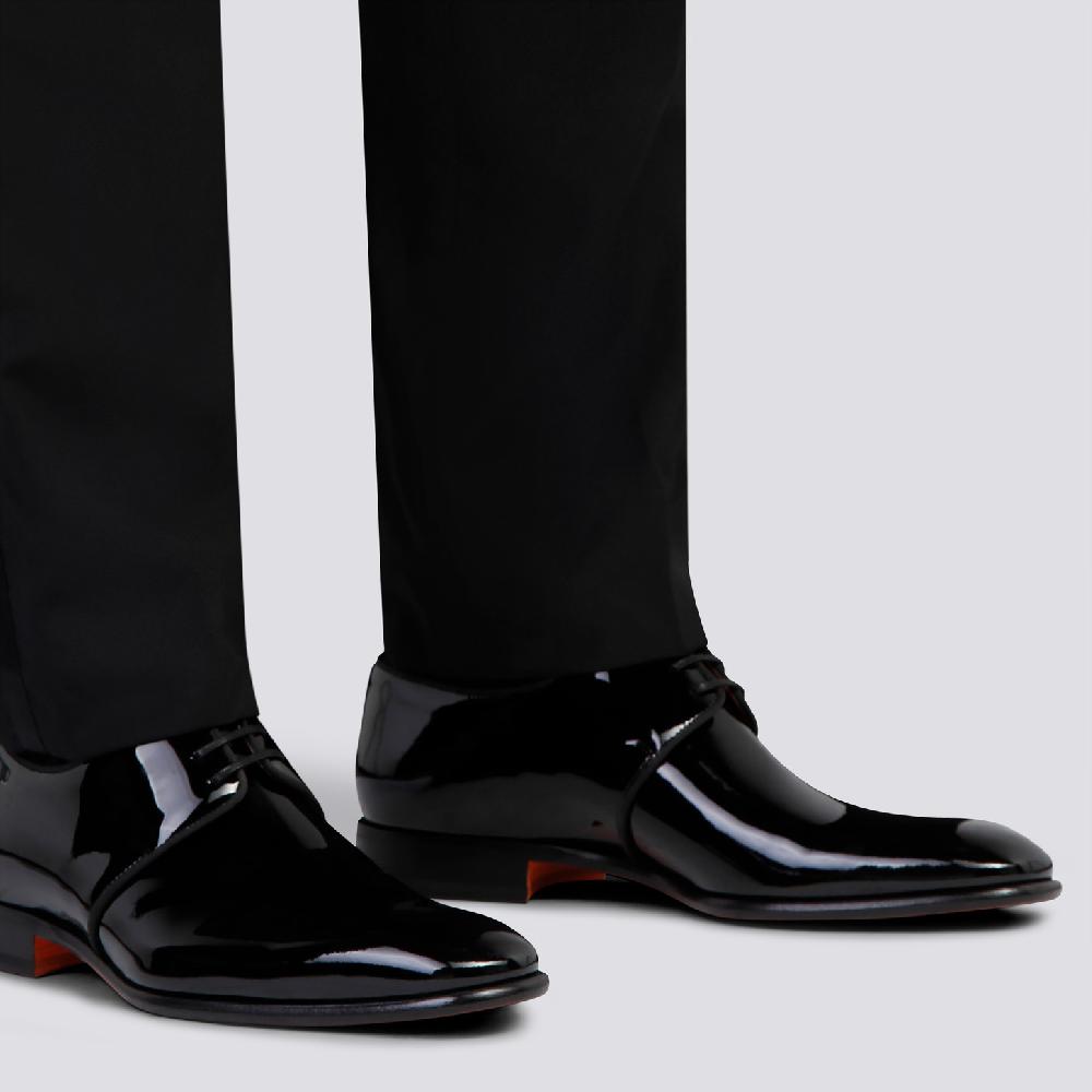 Santoni Stringata derby da uomo in vernice nera Offerta migliore