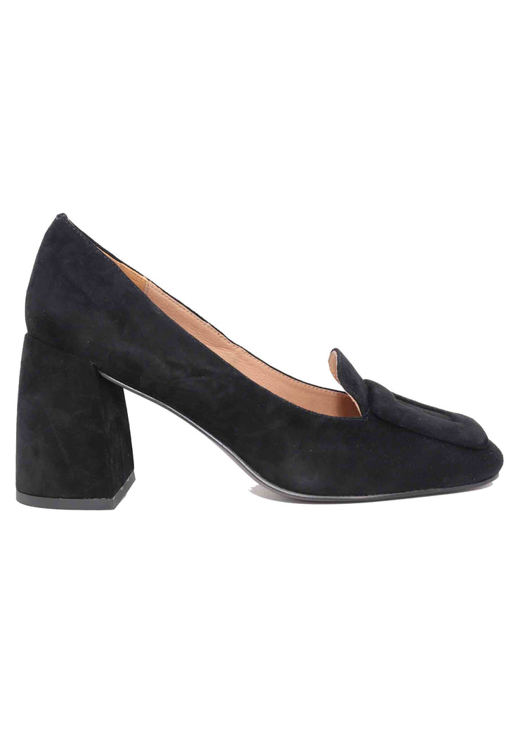Spatarella Mocassini donna in camoscio nero con punta quadra e fibbia in tinta Marla Moda