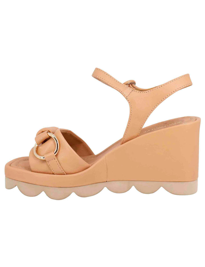 Spatarella Sandali donna in pelle beige con zeppa alta e cinturino alla caviglia Consegna Veloce