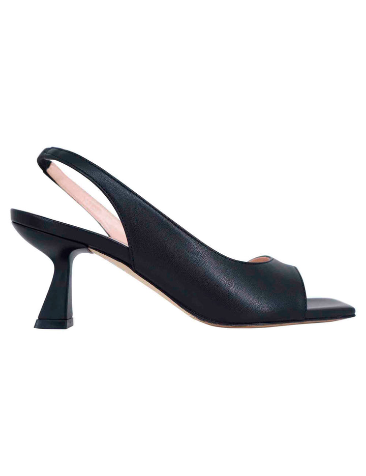 Spatarella Sandali slingback donna in pelle nera con punta quadra In Vendita