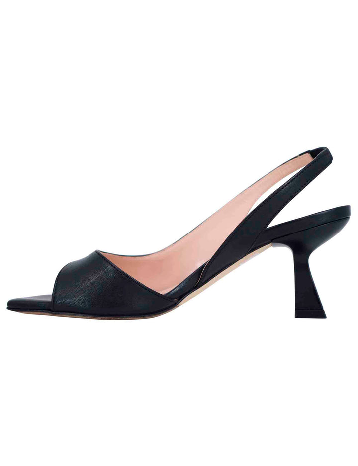 Spatarella Sandali slingback donna in pelle nera con punta quadra In Vendita
