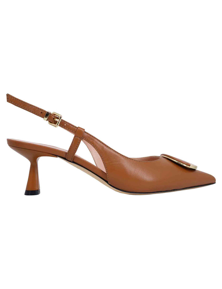 Spatarella Decollete slingback donna in pelle cuoio con tacco basso e fibbia in oro Ultimi tre giorni