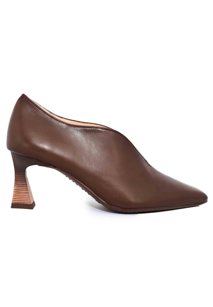 Spatarella Decollete donna in pelle marrone con scollo Esporta salva