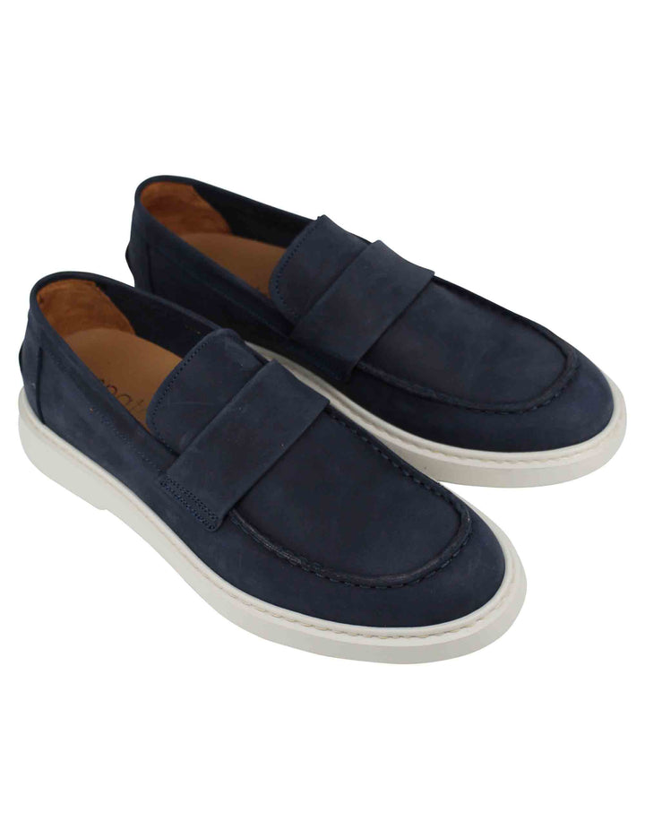 Spatarella Mocassini uomo in camoscio blu con suola in gomma bianca Consegna Veloce