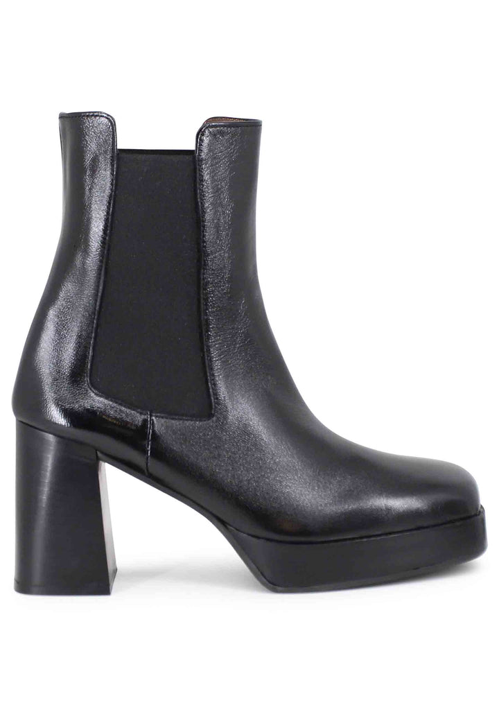 Spatarella Stivaletti beatles donna in pelle nera con tacco e plateau Offerta San Valentino