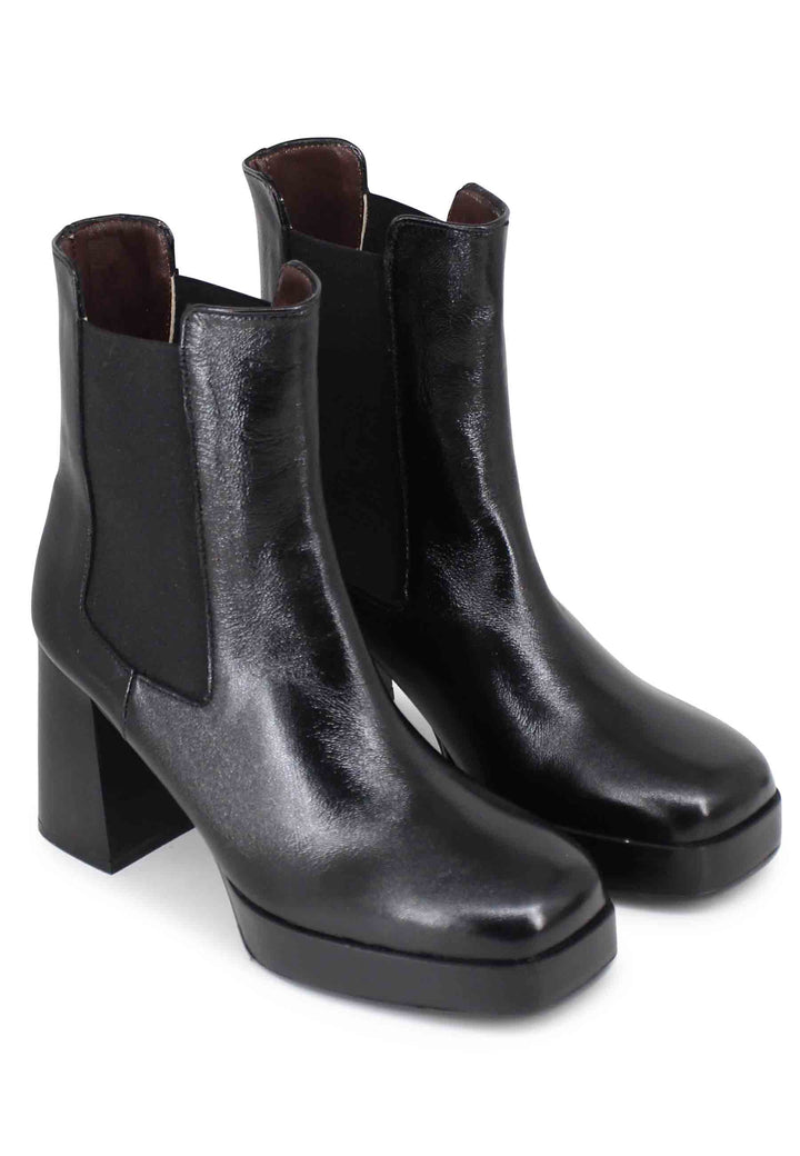 Spatarella Stivaletti beatles donna in pelle nera con tacco e plateau Offerta San Valentino