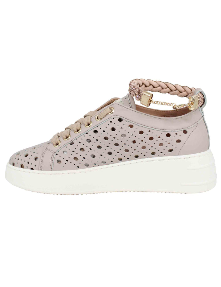 Spatarella Sneakers donna in pelle forata taupe con cavigliera in strass Ultimi tre giorni