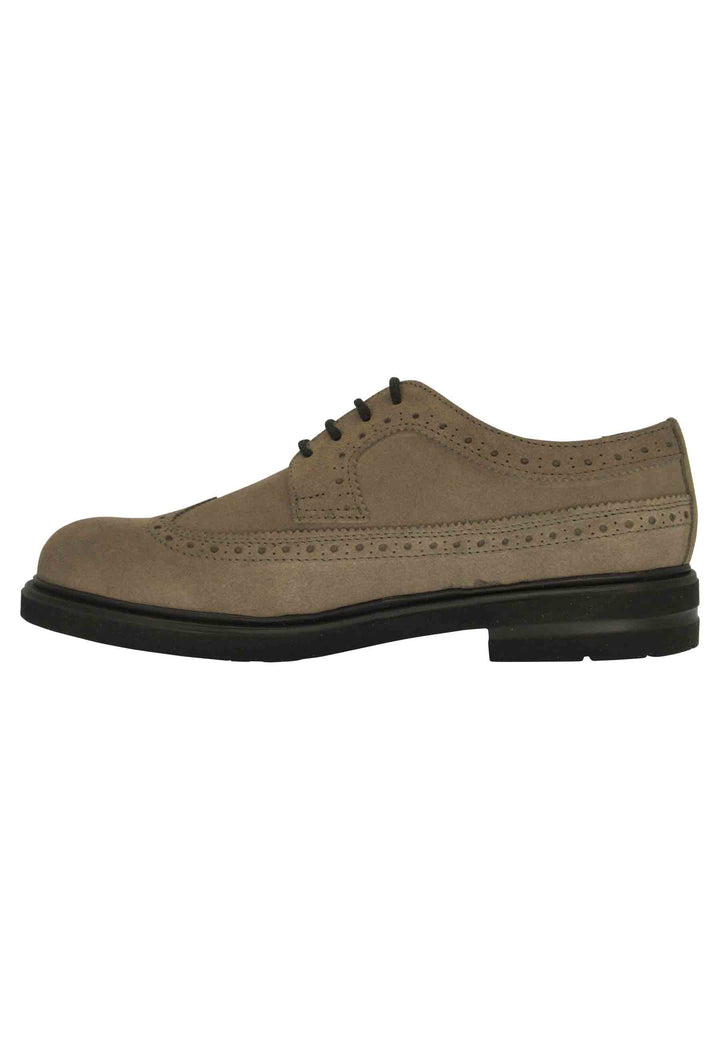Spatarella Stringate uomo in pelle nera con impunture e suola ultra leggera Fino al 50% di sconto