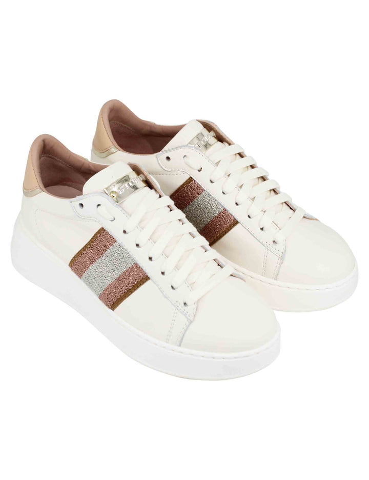 Spatarella Sneakers donna in pelle beige con banda laterale Sconti questo mese