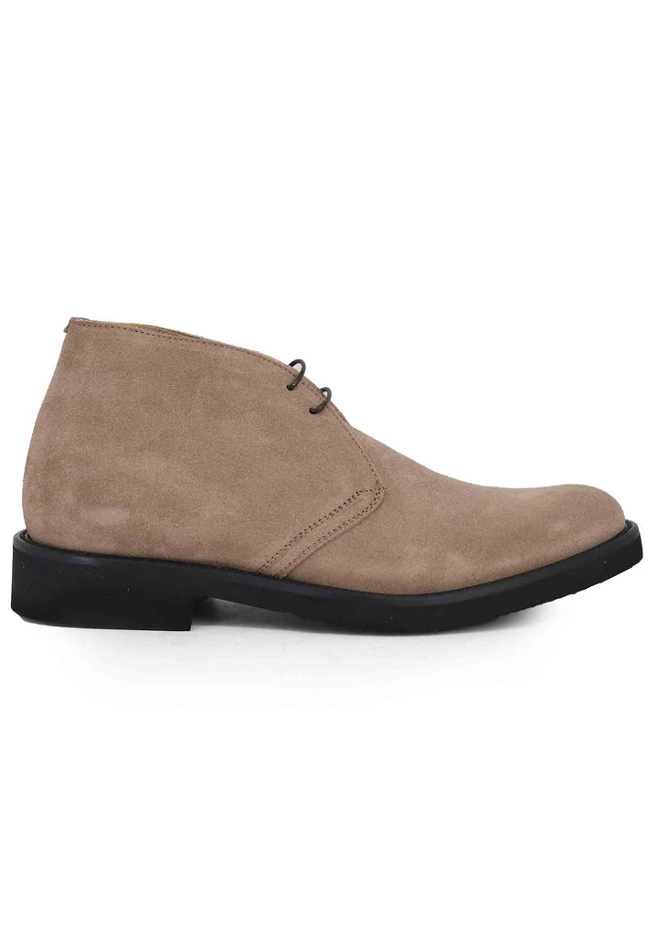Spatarella Polacchine uomo in camoscio beige con suola in gomma ultra leggera In Saldo