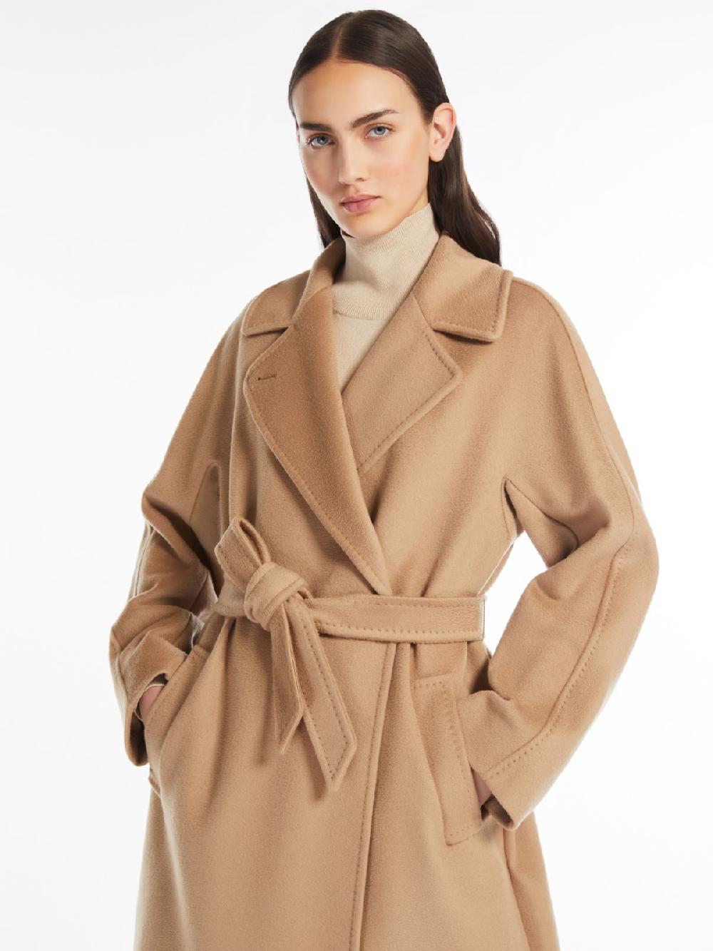 Weekend Cappotto in lana con cintura In Vendita