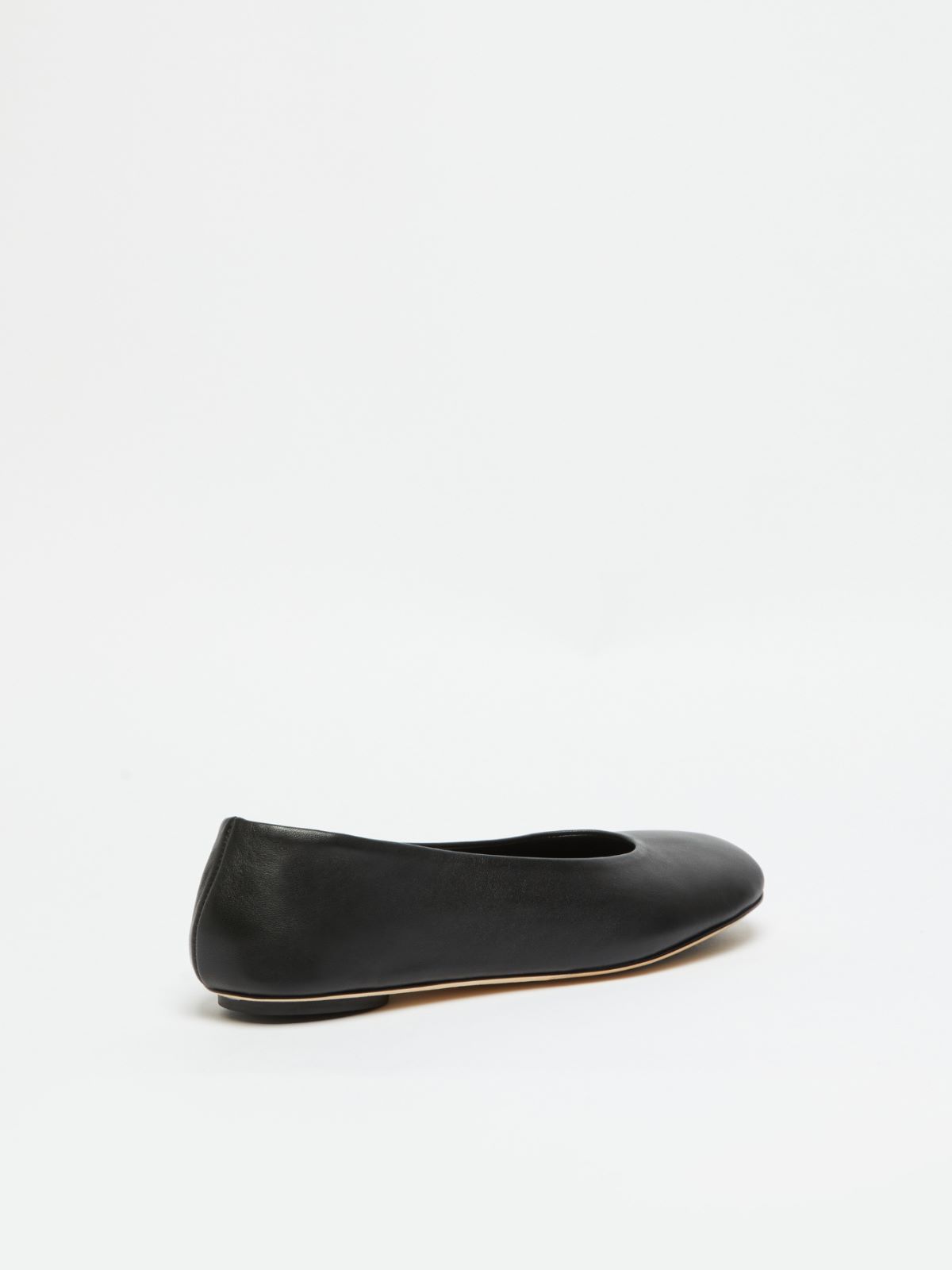 Weekend Ballerina in nappa Saldi