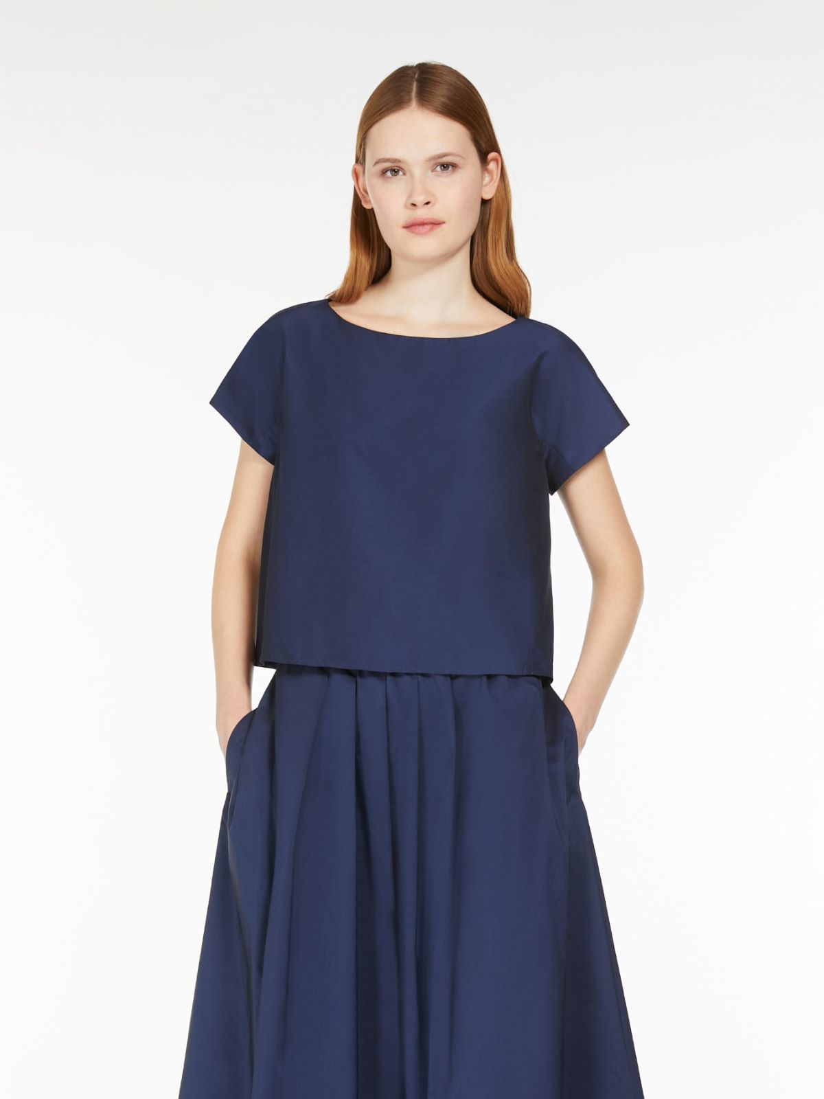 Weekend Top in taffetà Nuova