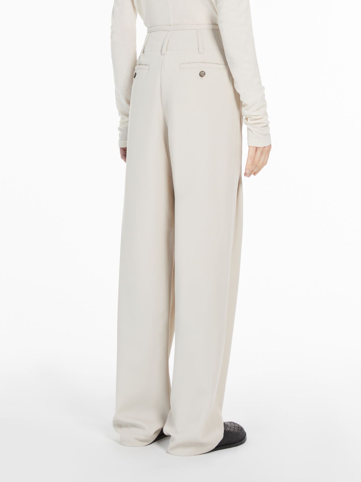 Weekend Pantalone ampio in mista lana Soddisfazione Garantita