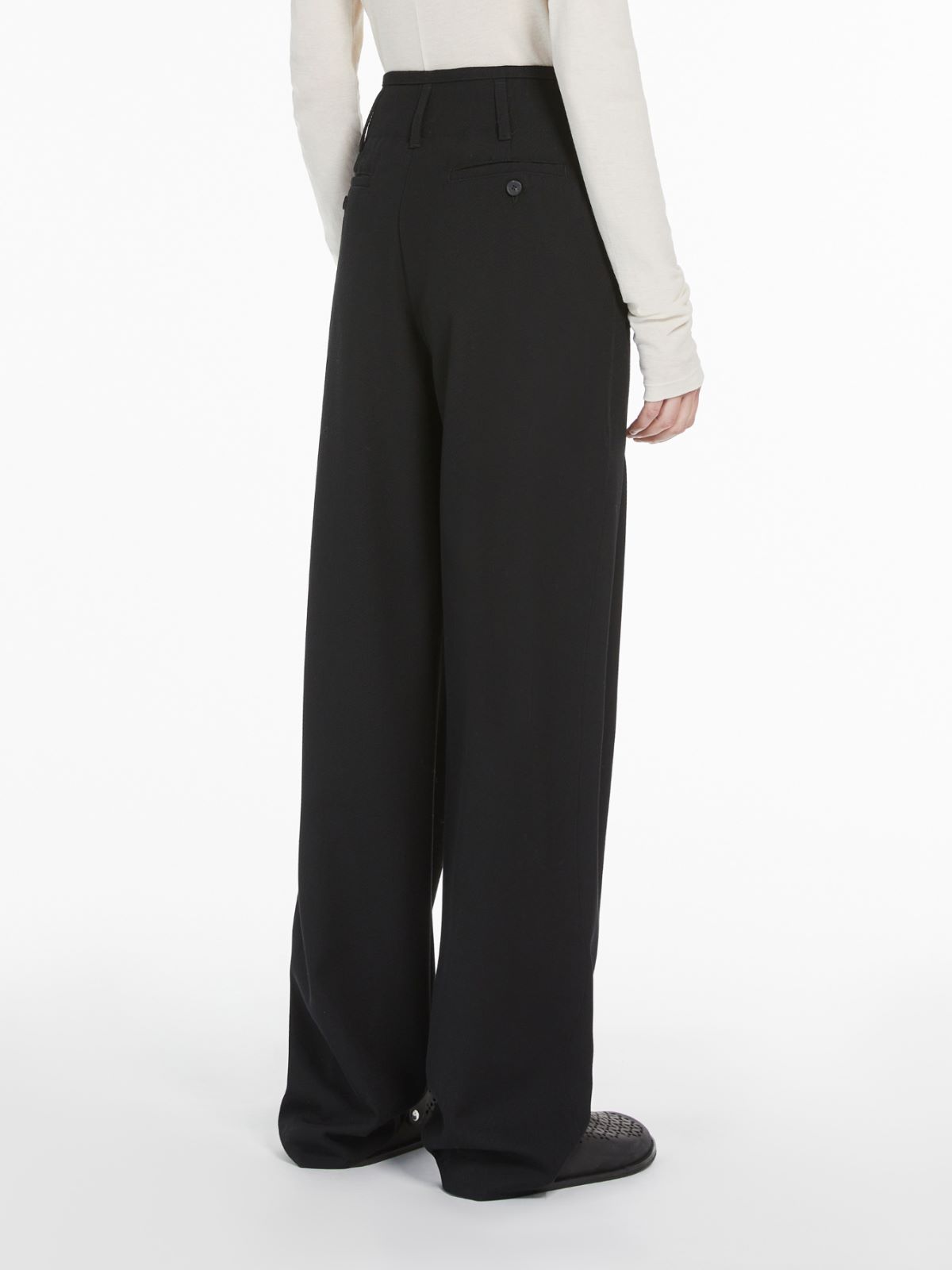 Weekend Pantalone ampio in mista lana Sottocosto