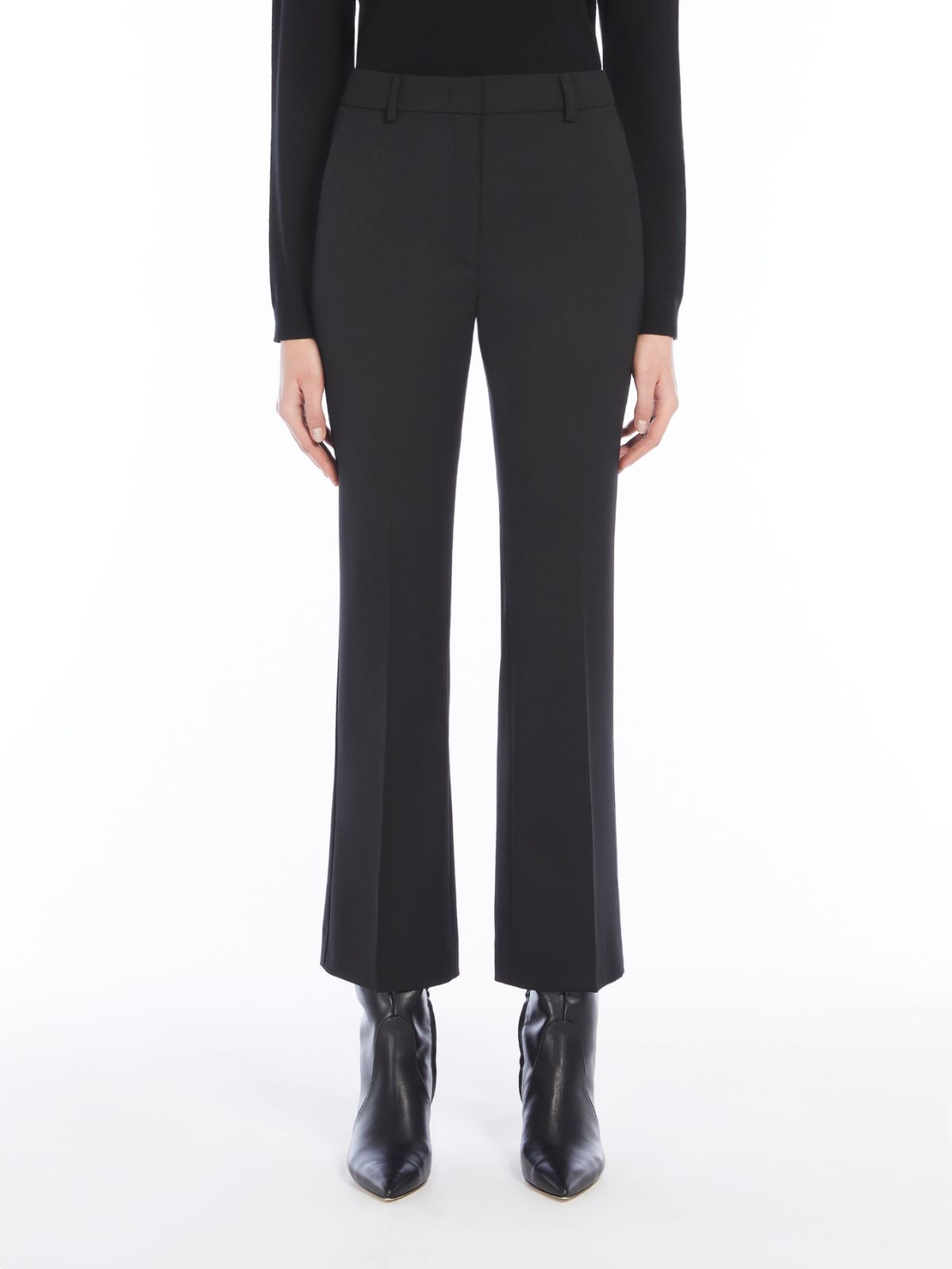 Weekend Pantalone dritto in lana tecnica Novità