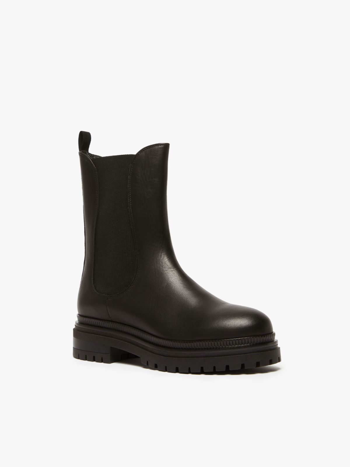 Weekend Ankle boot in pelle semilucida Offerta