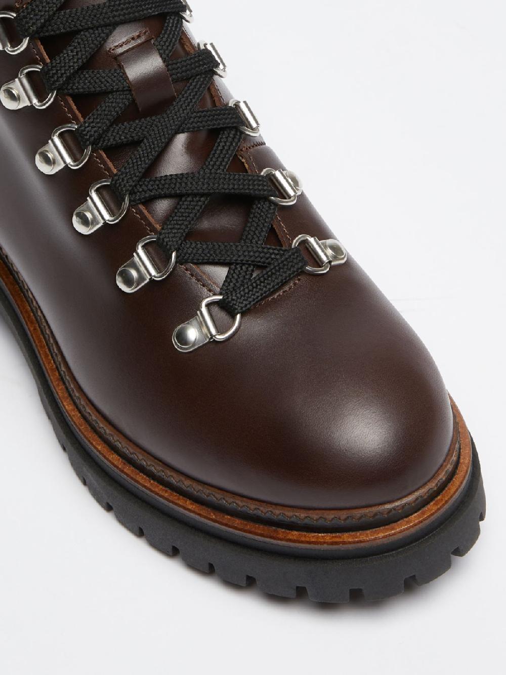 Weekend Stivaletto in cuoio Saldi Di Fabbrica